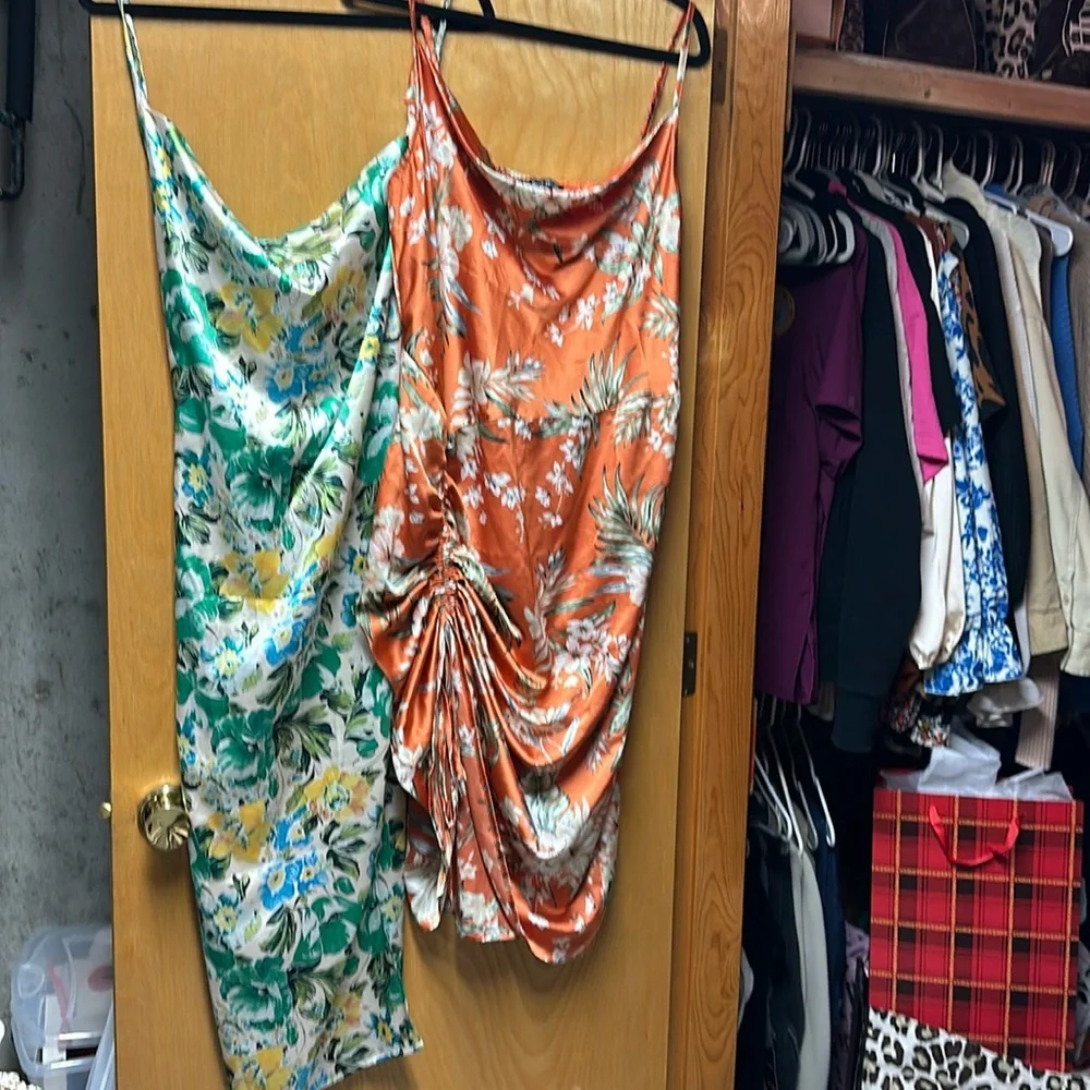Summer dresses - Picture 1 of 6